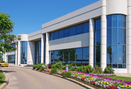 伊朗駕駛員耗時(shí)約6小時(shí)護(hù)送6名中國同事撤離，“你們一定要安全回到自己的國家”:唐山鍍鋅扁鋼 唐山鑫豐贏貿(mào)